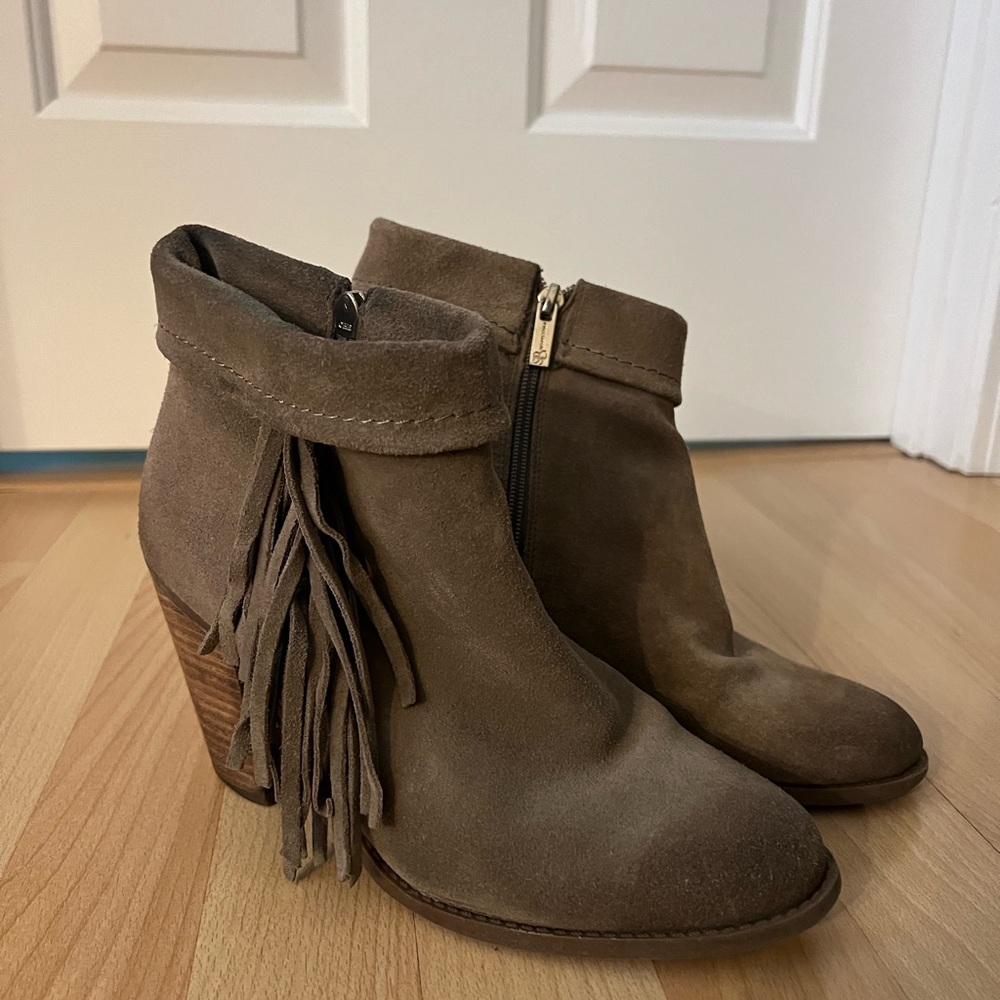 Jessica Simpson Fringe Suede Ankle Boots - Tan sz 9.5